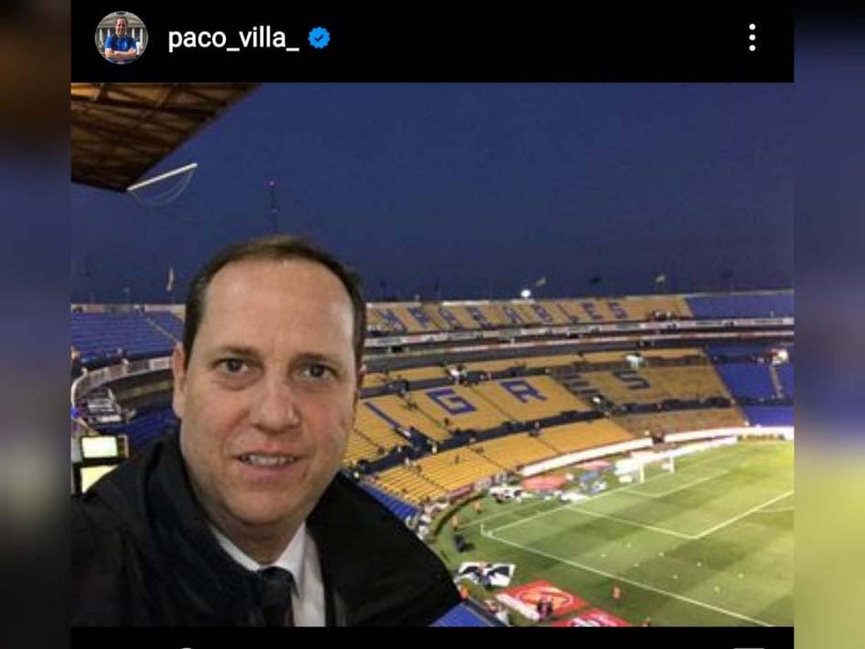 En charla con el periodista Javier Alarcón, Paco Villa relató como es que se dio el romance con su hermanastra. 