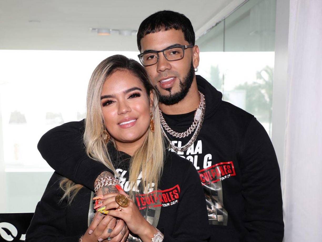 Aspecto que derivó a que Mhoni Vidente utilizara su famoso Tarot para dar a conocer qué fue lo que realmente sucedió con esa relación y sí, posteriormente ambos famosos regresarían.