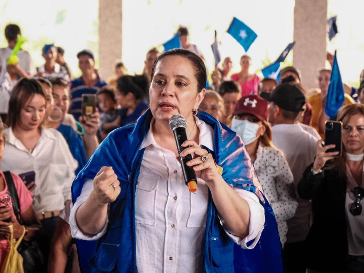 ”Los rumores salieron de alguna gente de nuestro partido, pero al final se revirtió, porque nuestro candidato subió en la opinión pública”, finalizó.