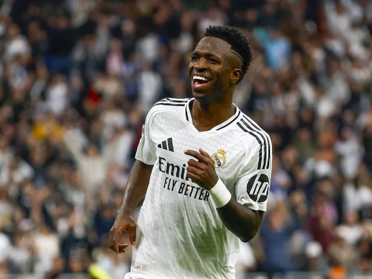 De momento, el futbolista no se ha pronunciado sobre una posible relación.