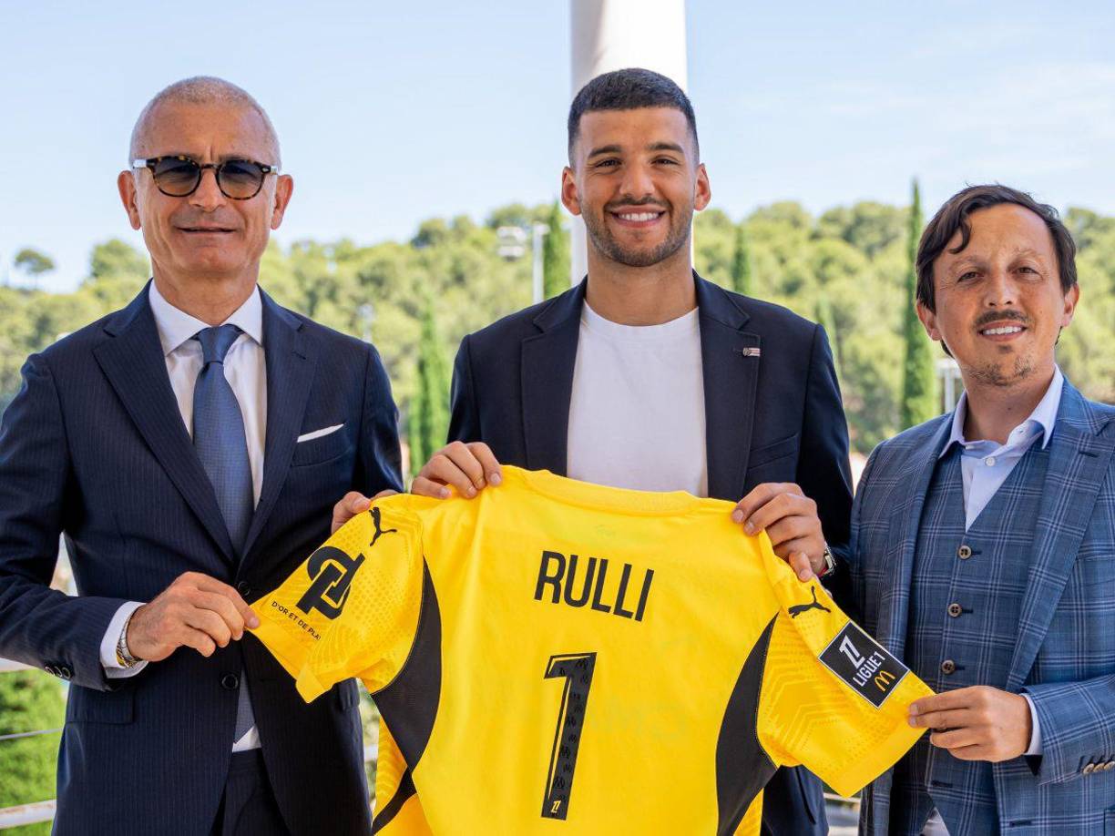El Marsella de Francia ha fichado al guardameta argentino Gerónimo Rulli por 3.000.000 €. Firma hasta junio de 2027 y llega procedente del Ajax.