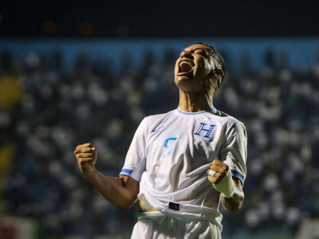  Kervin Arriaga anotó un tremendo golazo ante Trinidad y Tobago y estará en el centro del campo haciendo dupla con Deybi Flores.