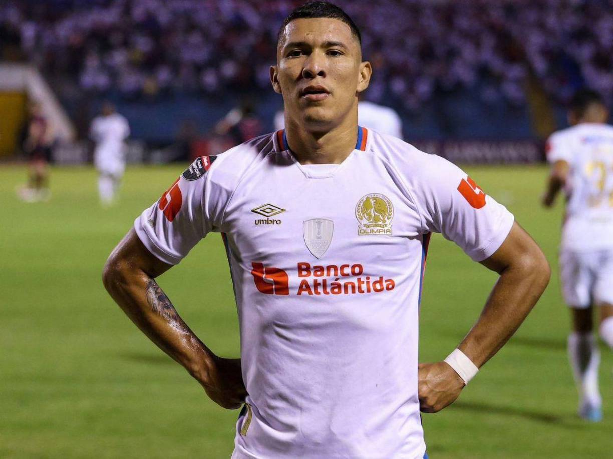 Kevin López será agente libre al final del torneo ya que expira su contrato con Olimpia. Se habla de que el Motagua está interesado en volver a tenerlo en sus filas. 