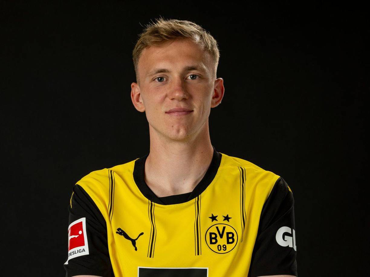 El Borussi Dortmund ha fichado al delantero alemán Maximilian Beier por 28.500.000 €. Firma hasta junio de 2029.