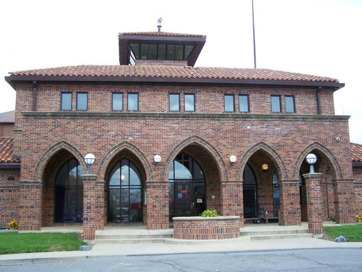 Los informes también revelaron casos de <b>tortura</b>, con prisioneros que permanecían con grilletes apretados durante largos periodos. 