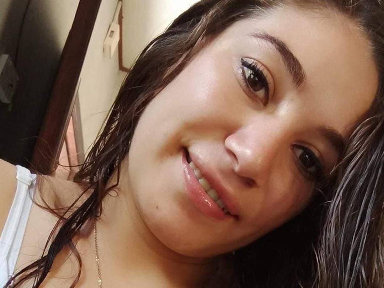 Foto en vida de Yarely Cáceres (24).