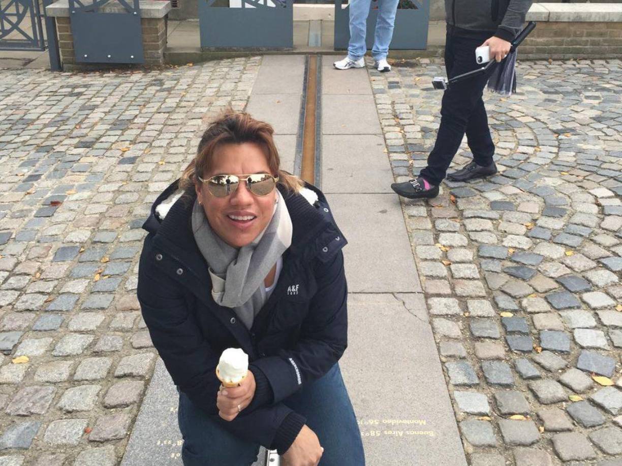 De acuerdo con medios locales, las autoridades del Estado de Nevada atribuyen su fallecimiento a un posible ahogamiento después de los primeros resultados de la autopsia.