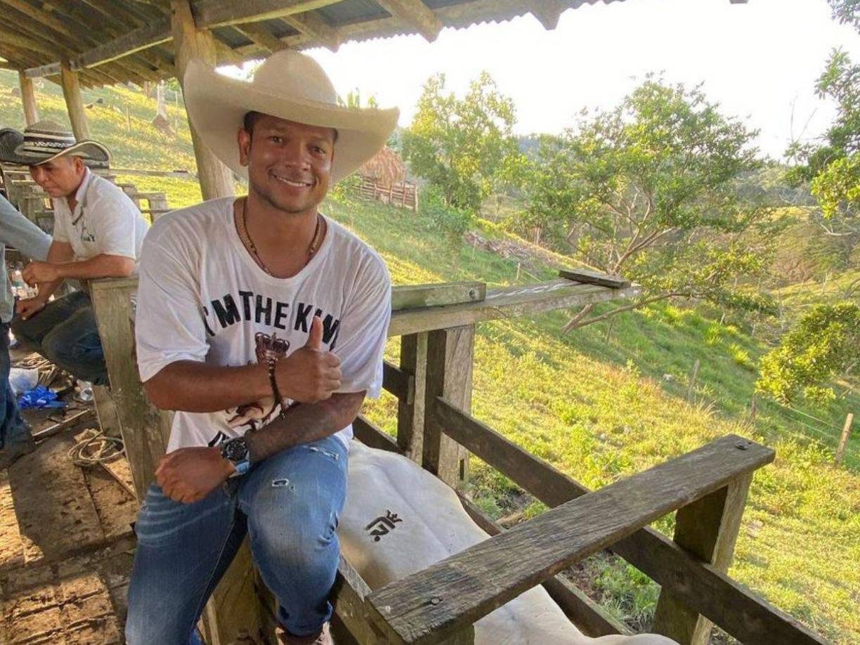 Me tocó rendirme y entregarme a mi ser superior, a unos profesionales con los que estoy trabajando para poder remediar muchas cosas”, profundizó Guarín,