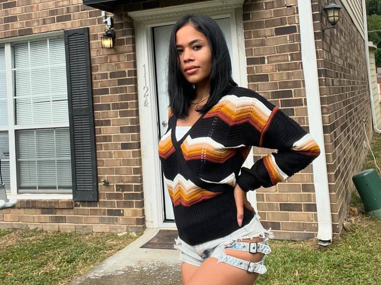 En el vídeo se pueden ver una nota con los intenta demostrar que Shaq y ella estuvieron juntos en la habitación del Casino Harrah’s de Atlantic City, en el que el exjugador de baloncesto actuó.