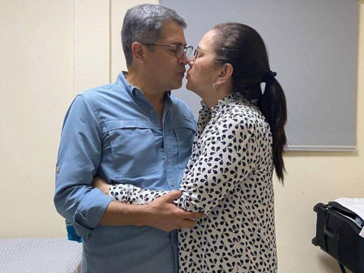 Esos testigos que la DEA y la Fiscalía prepararon para asesinar el carácter de mi esposo y presentarlo como delincuente, son en realidad los verdaderos narcotraficantes, asesinos confesos de cientos de hondureños, muchos de ellos a quienes torturaron a sangre fría. 