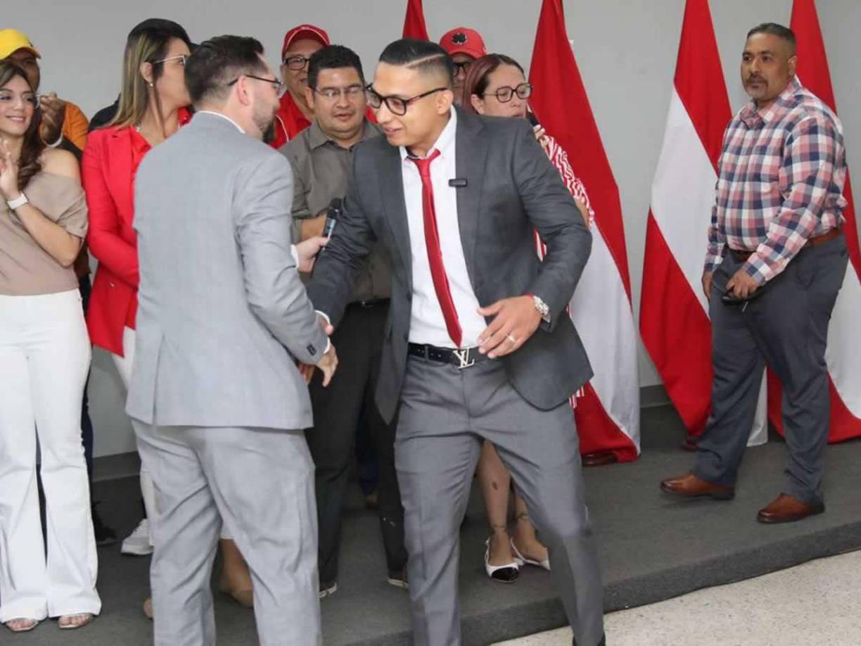Emilio Izaguirre buscará representar al departamento de Francisco Morazán como precandidato a diputado en el Partido Liberal “Juntos por el Cambio”.