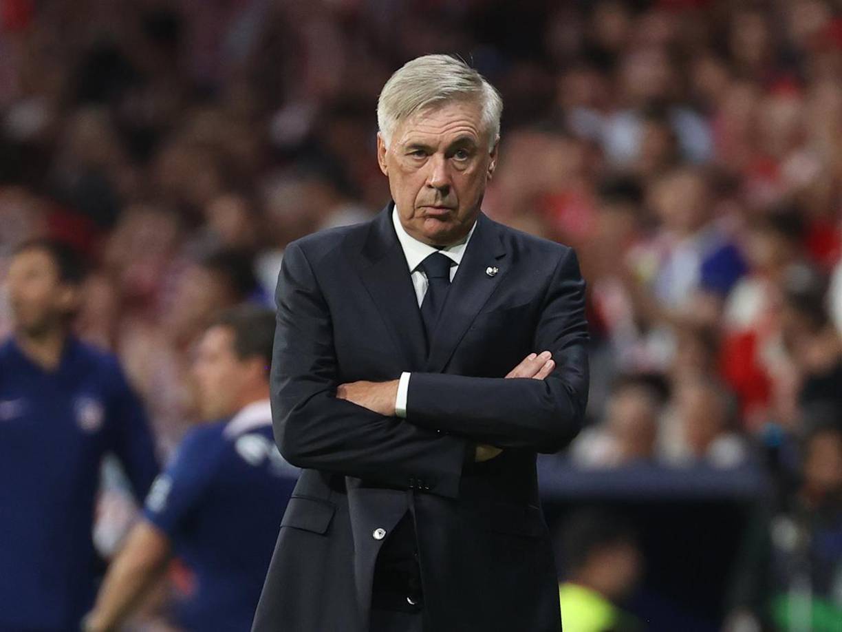 Ancelotti y una cara de pocos amigos tras la derrota. 