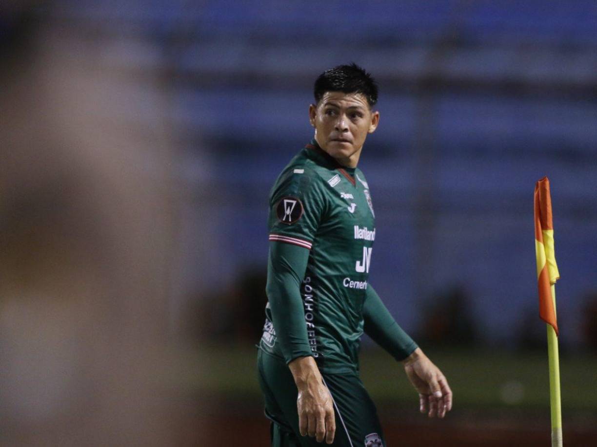 Francisco Martínez fue expulsado a los 44 minutos del primer tiempo y significó su primera roja con la camiseta del Marathón