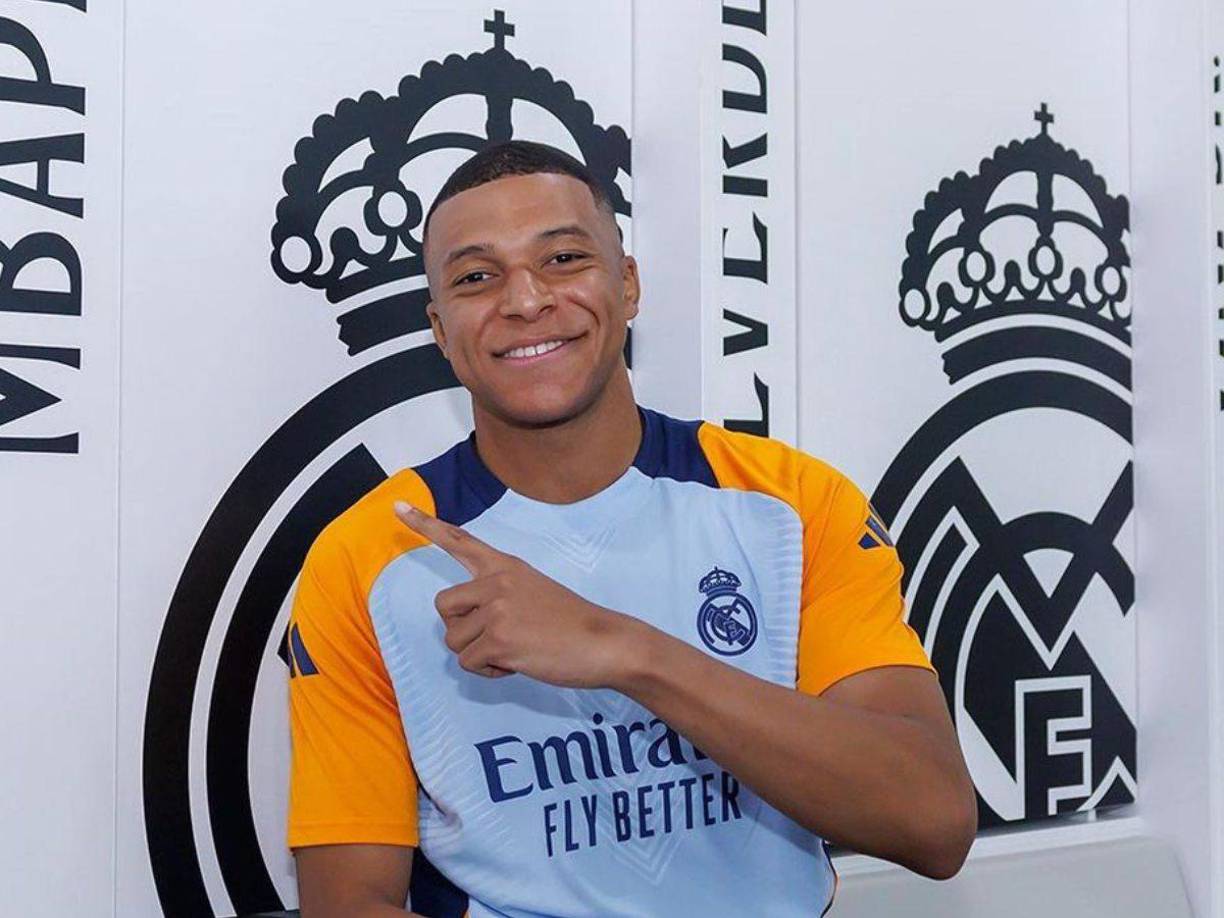 La información no incluye ningún elemento que relacione el jugador del Real Madrid y a su entorno con los hechos denunciados, pero sí que agentes policiales han acudido al hotel a realizar pesquisas.