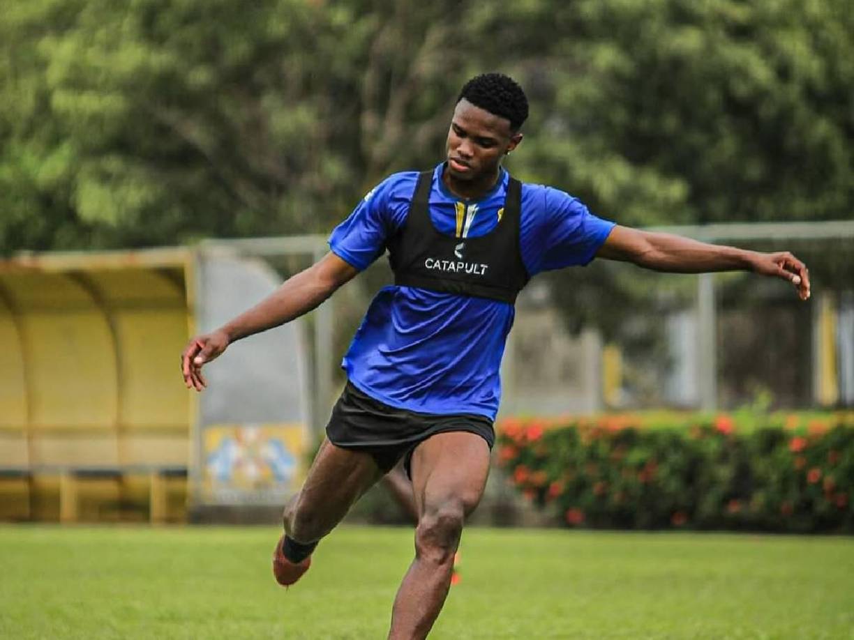 Con Real España sumó 353 minutos y logró anotar tres goles durante el Torneo Apertura 2024 de la Liga Nacional de Honduras.