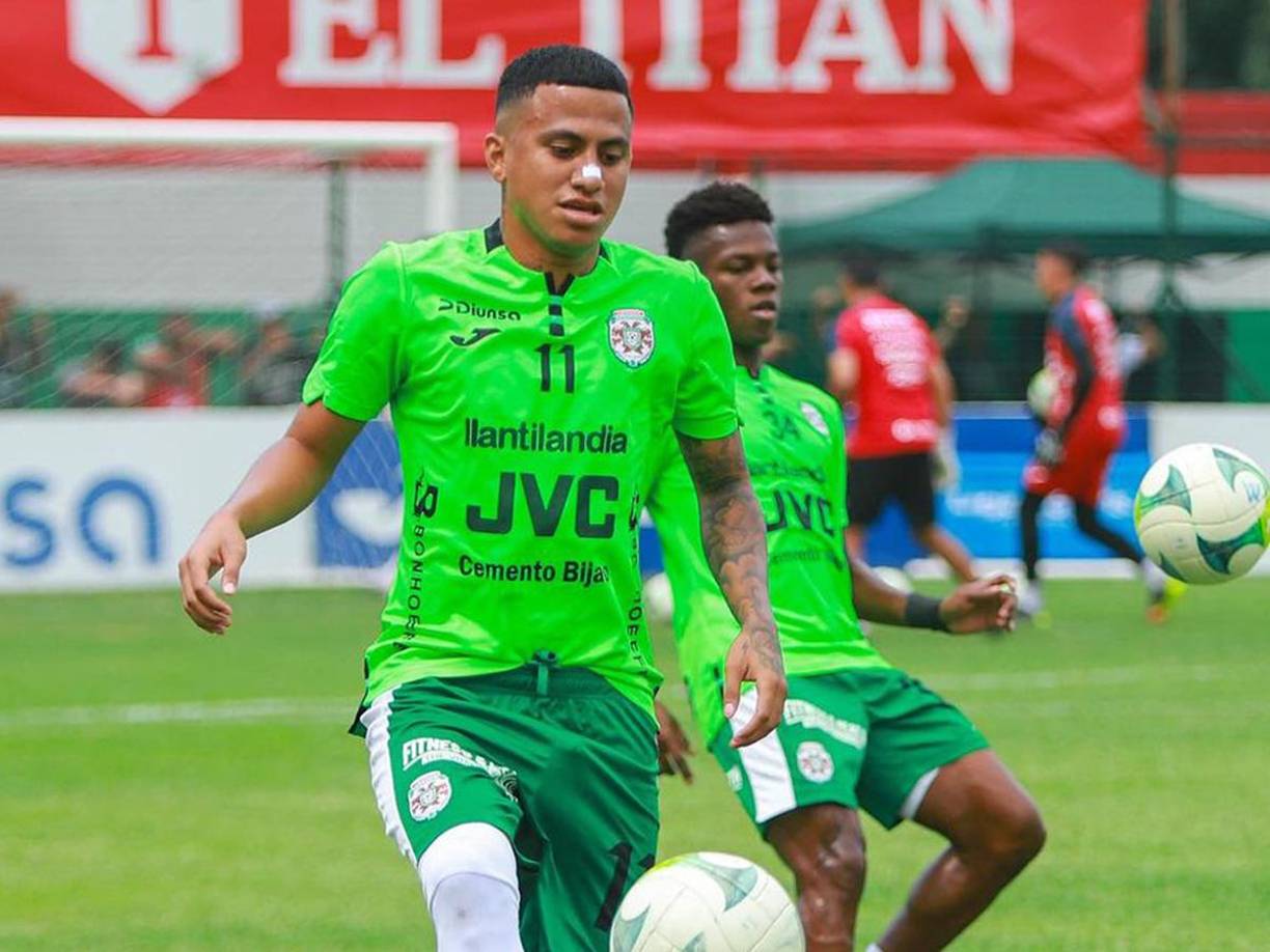 Selvin Guevara, futbolista del Marathón, es pareja sentimental de Ana Reyes y anunciaron que serán padres.