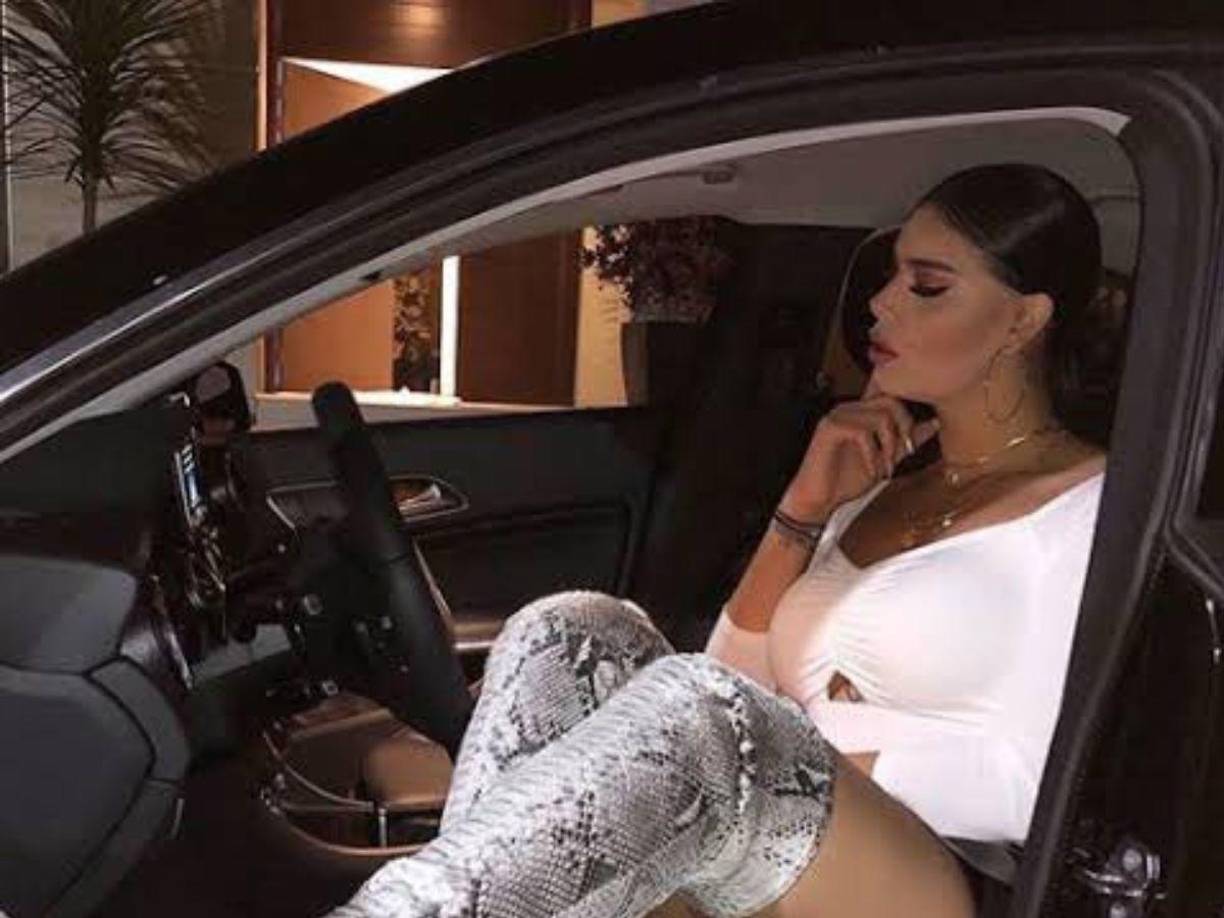 La Fiscalía General de Justicia del Estado de México ya inició las investigaciones para averiguar si se trató de un asalto o fue un ataque directo hacia Paola Salcedo, quien falleció a los 31 años de edad tras haber recibido dos impactos de bala frente a la mirada de su hijo.