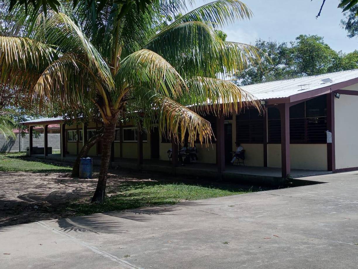 El Irpo es el primero de los 5 colegios que hay en Gracias a Dios. En los últimos cuatro años, tres de los cuatro estudiantes con mayor índice en las olimpiadas de Matemáticas, son de este instituto.