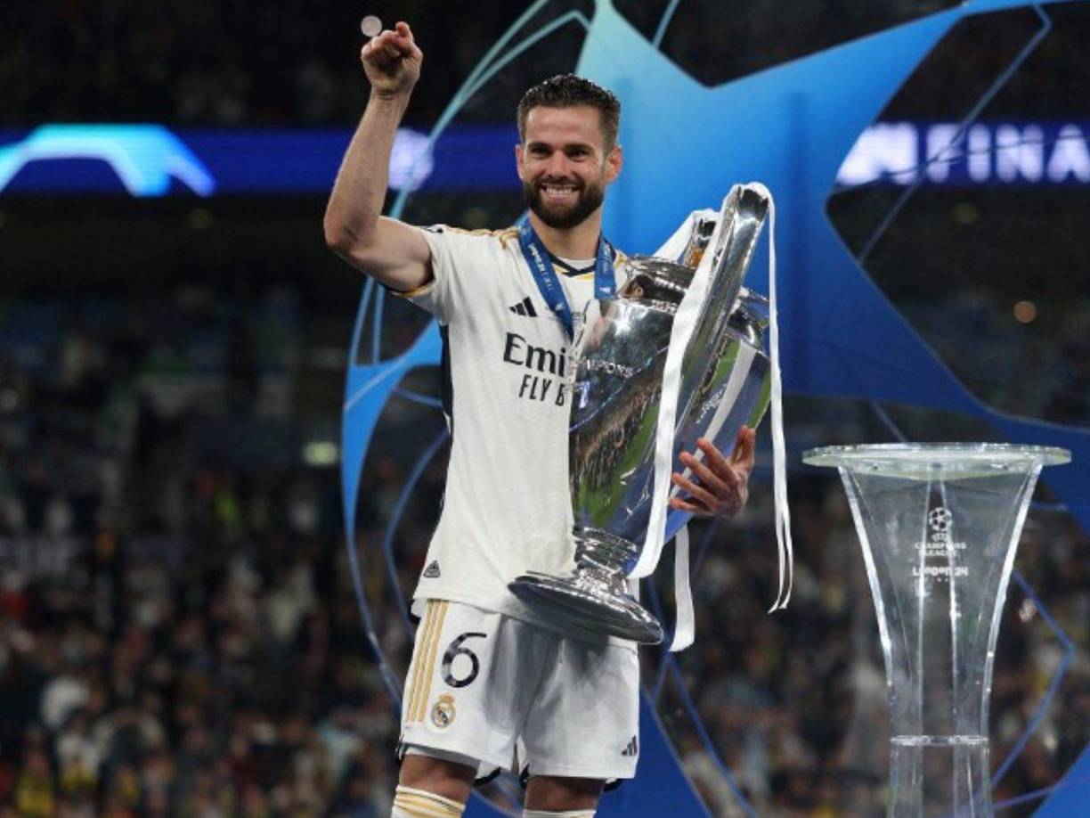 Nacho Fernández: El capitán del Real Madrid pudo haber levantado su última Copa con la camiseta del Real Madrid.