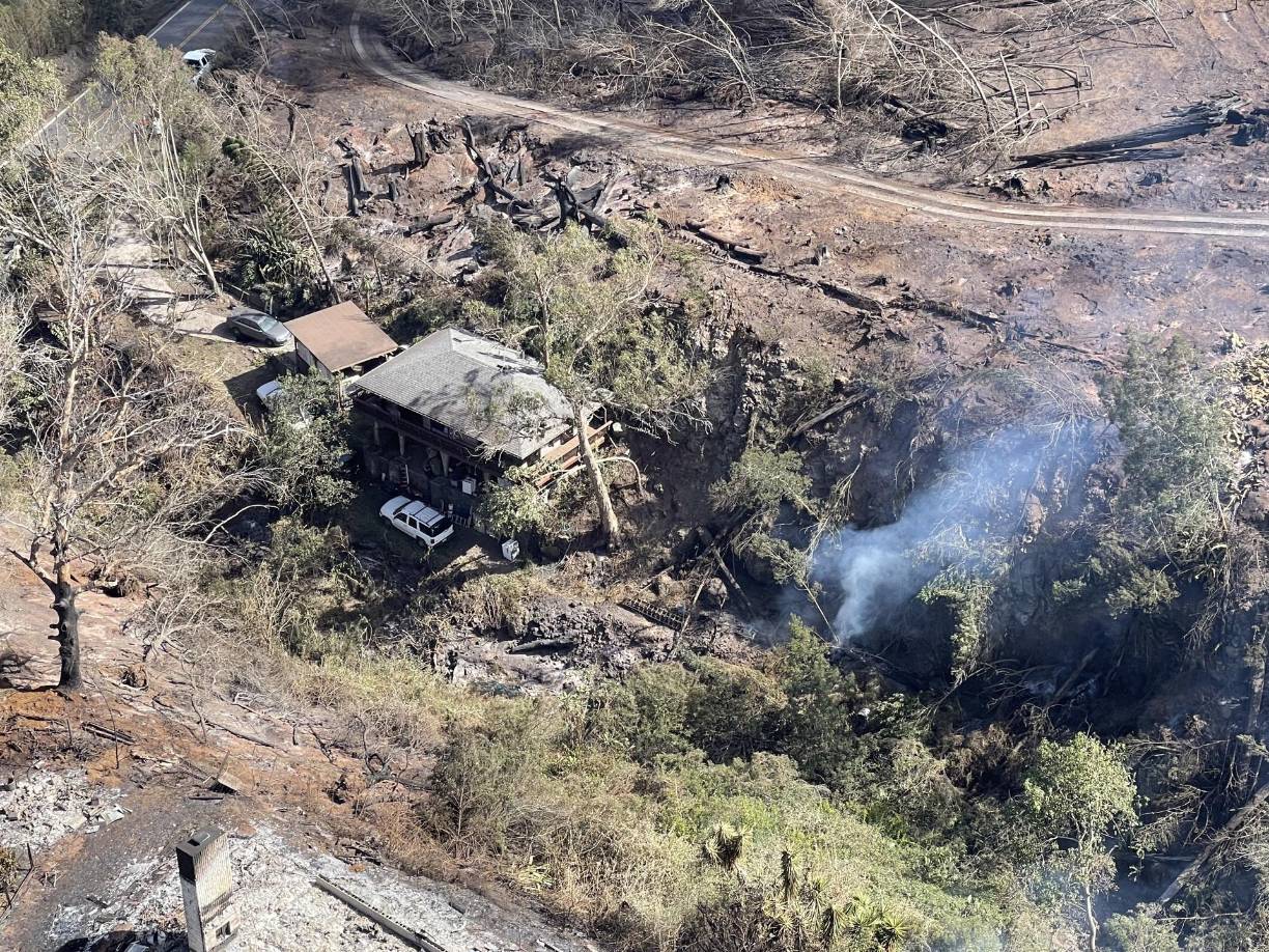 La Puente fue una entre docenas de personas a las que se les permitió el viernes volver a lo que solía ser Lahaina. 