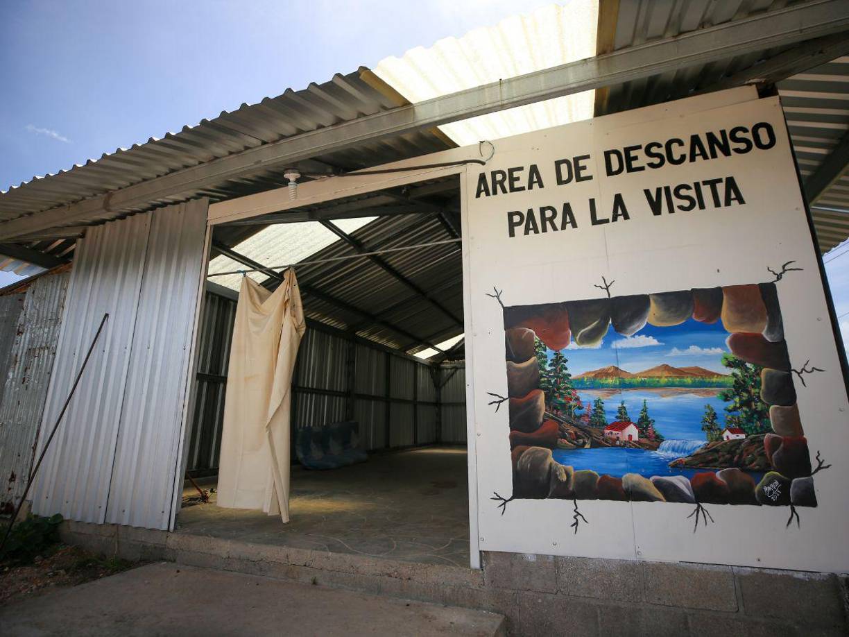 También se remodeló el área de descanso para las visitas, permitiendo que las personas que viajan desde lejos puedan quedarse a dormir antes de visitar a su familiar.