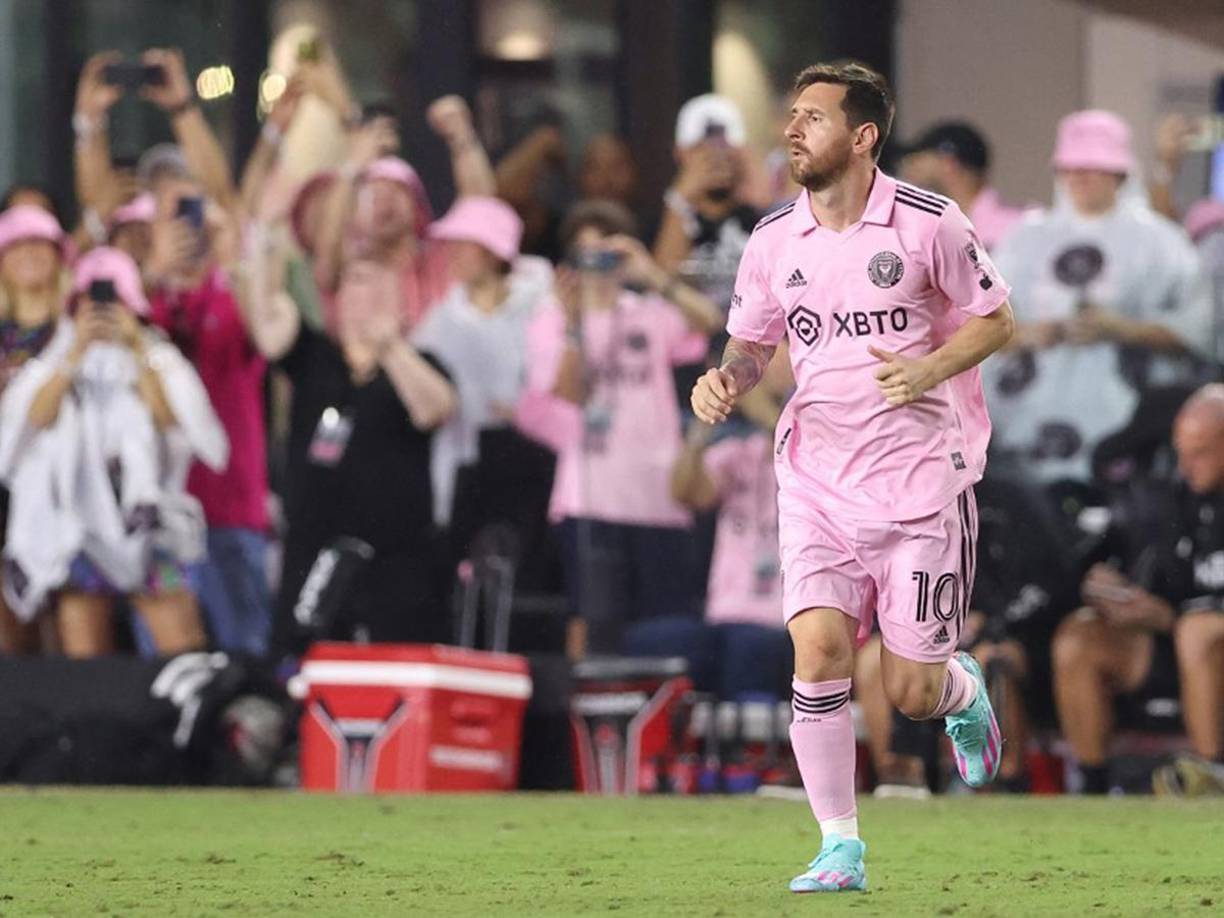 Lionel Messi tendría en Arabia Saudita un contrato especial por los cinco meses de pausa en la MLS, en los que además de incluir millones de dólares, se buscaría convencerlo con mansiones y aviones.