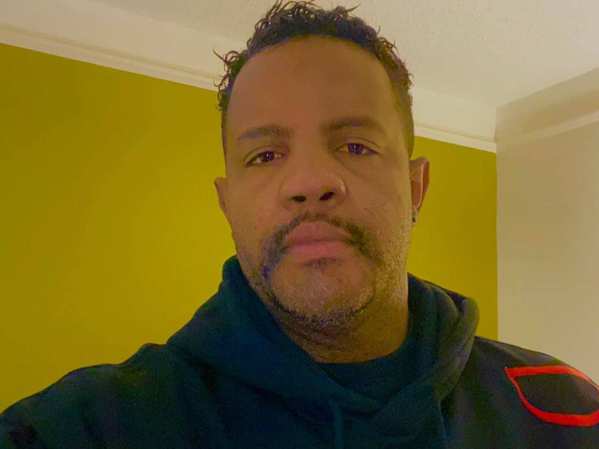 En Honduras celebró cuatro títulos, con el Olimpia en el Clausura 2004–05, Apertura 2005–06 , Clausura 2005–06 y con Real España el Apertura 2003-04.