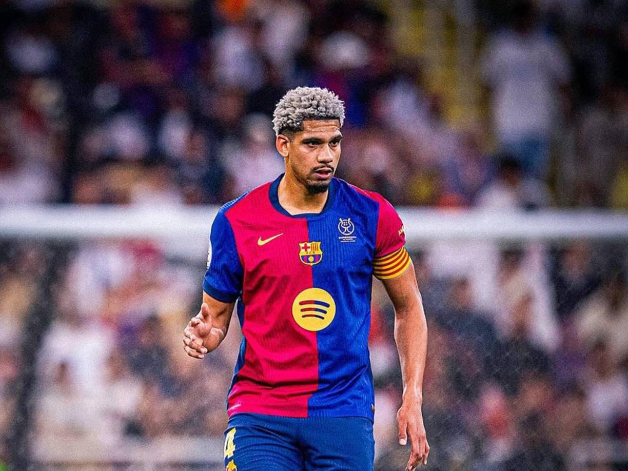 En los próximos días debe decidirse si el Barcelona permite la salida de Ronald Araujo o se queda con él hasta al menos el final de temporada. La Juventus quiere contar con él para este mismo mes de enero y ya realizó una primera oferta de 35 millones que fue rechazada por el club azulgrana 