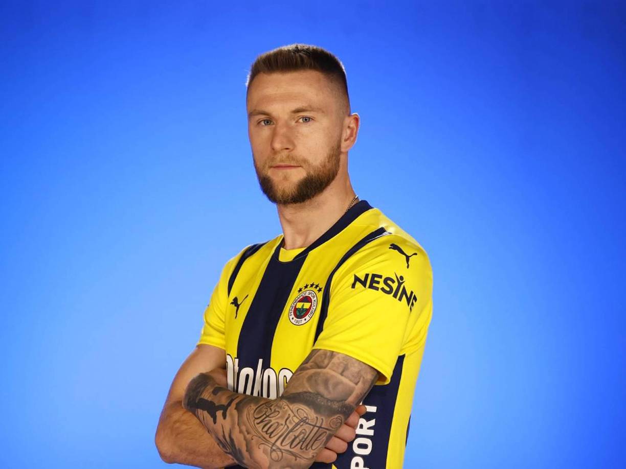 El defensor eslovaco Milan Škriniar deja las filas del PSG y se ha convertido en nuevo jugador del Fenerbahce de Turquía. Llega en calidad de préstamo hasta el final de la temporada 2024-2025.