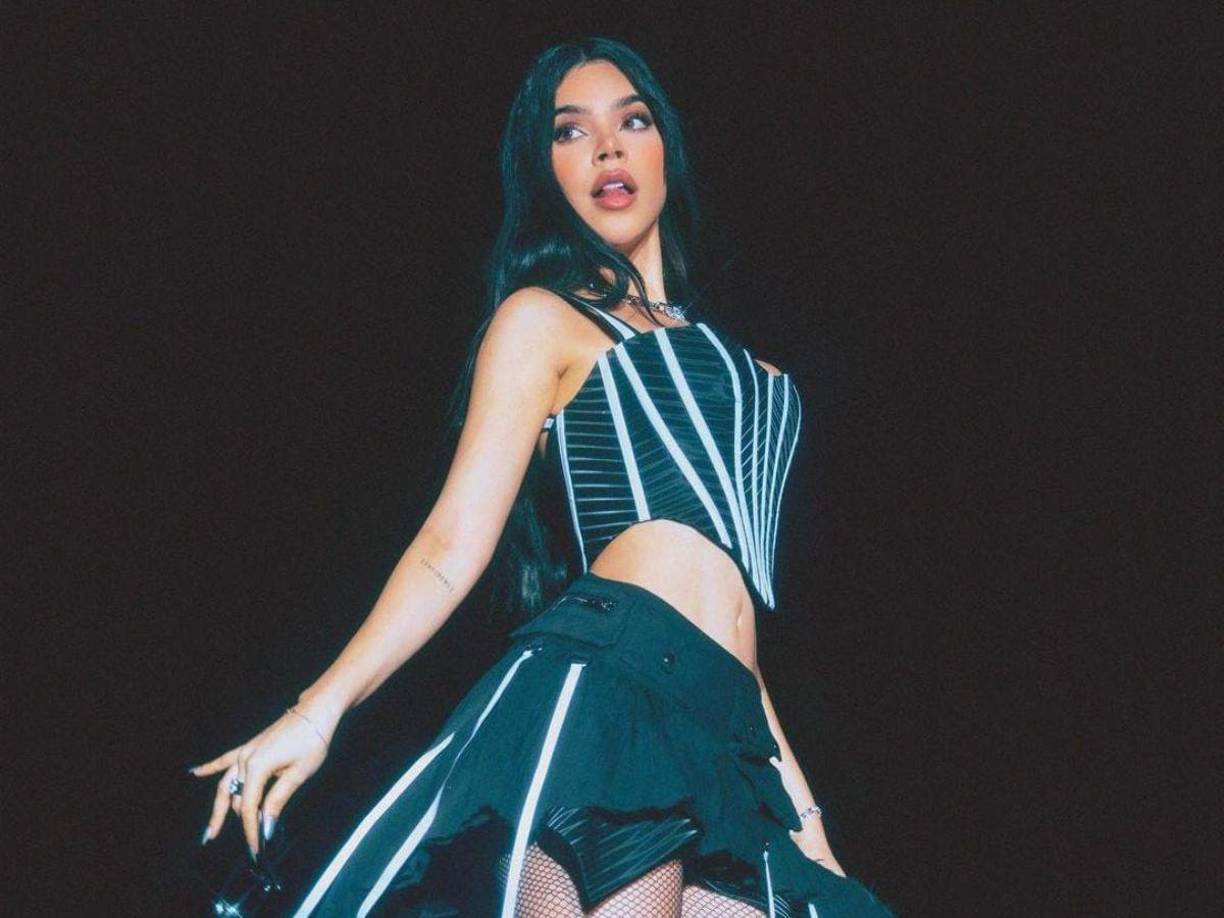 La cantante e influencer mexicana, Kenia Os, no deja de cosechar éxitos en el mundo musical, muestra de ello es su nueva canción que estrenó este jueves, Ojo x ojo, y que de inmediato se volvió tendencia en plataformas como X (antes Twitter) y YouTube. 