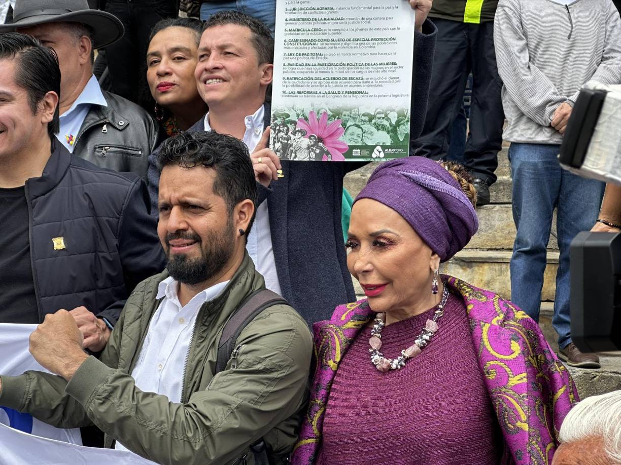 Piedad Córdoba, mantenía una postura de izquierda en sintonía con el gobierno de Venezuela y Cuba.