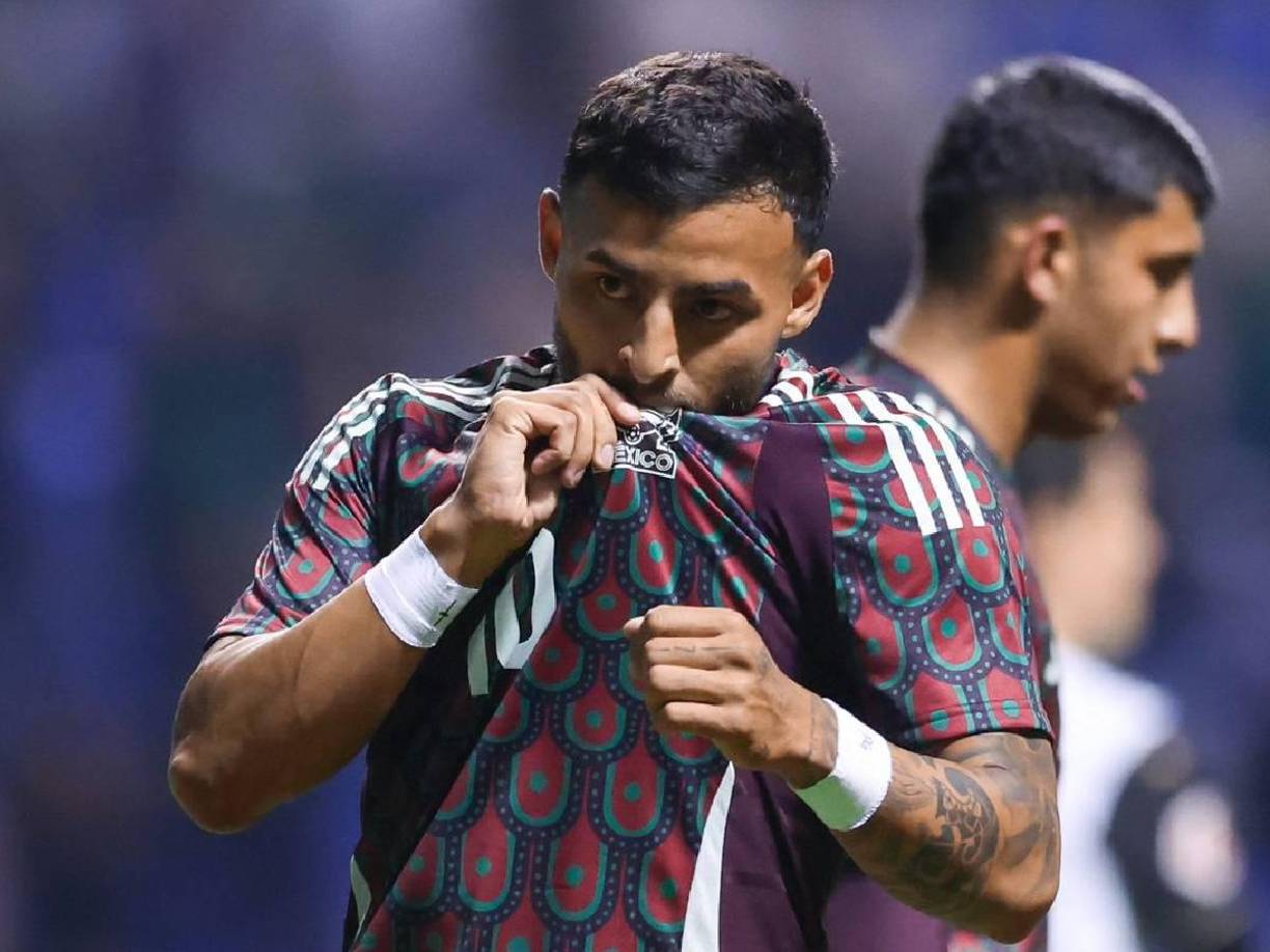 Ataque: Alexis Vega es otro de los confirmados por Javier Aguirre. En la ida entró por Julián Quiñones de cambio en el segundo tiempo.