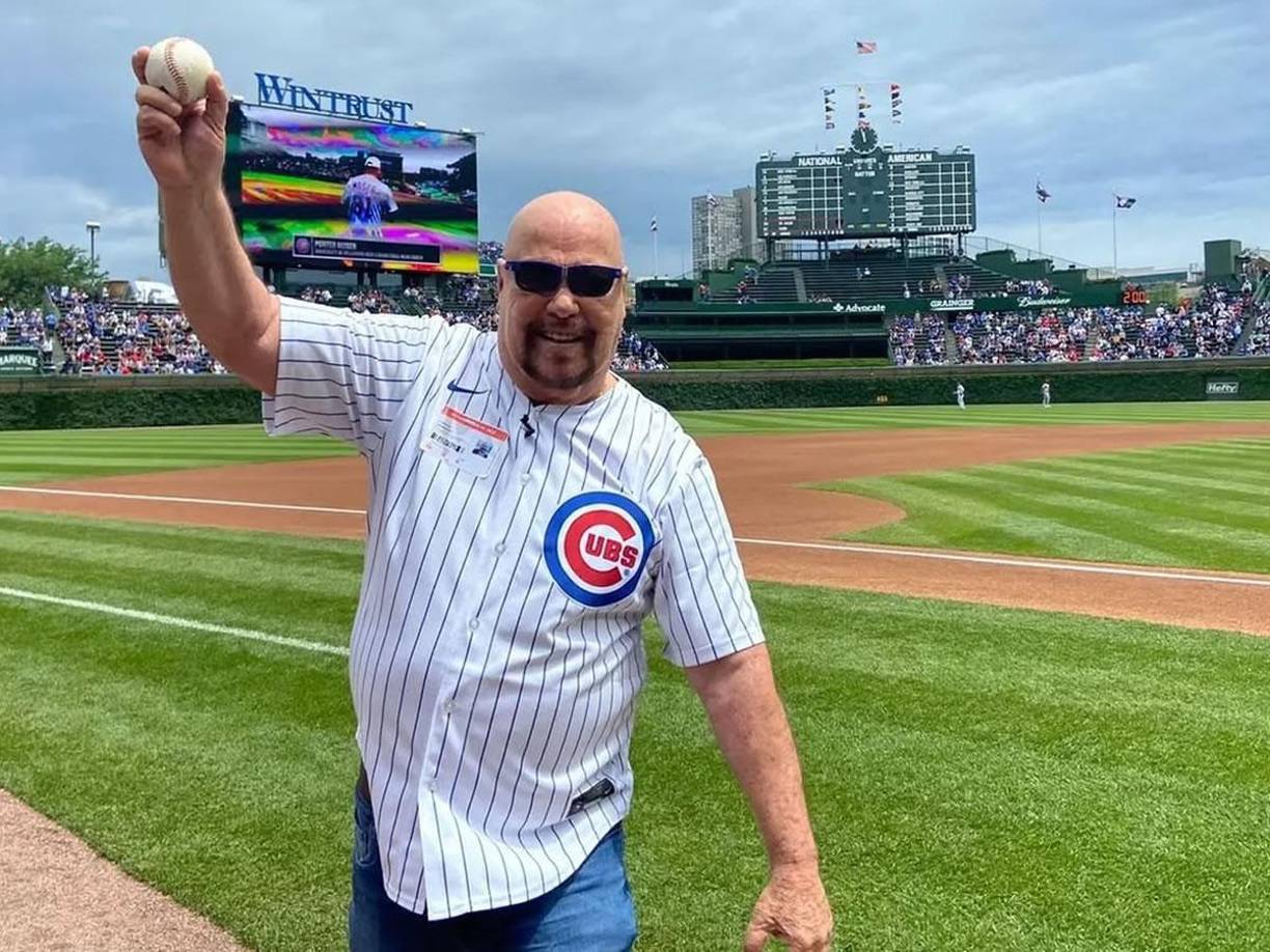 En septiembre de este año, a través de redes sociales, el ‘Perro’ Bermúdez anunció su salida de Televisa tras 47 años de trabajo.