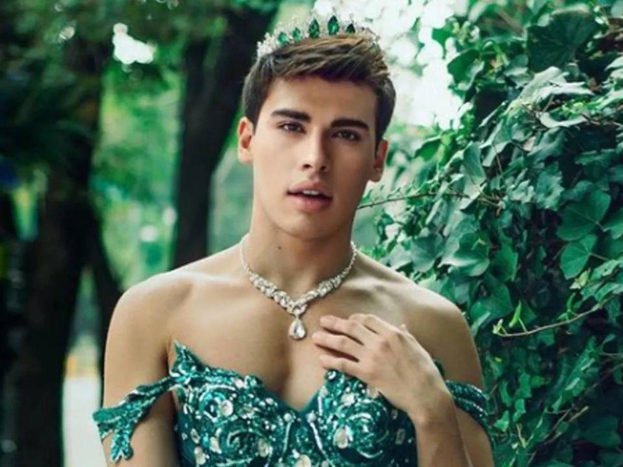 Pedro Luis Joao Figueira Álvarez más conocido por su nombre artístico La Divaza, es un youtuber, cantante, celebridad de internet y actor venezolano-mexicano.