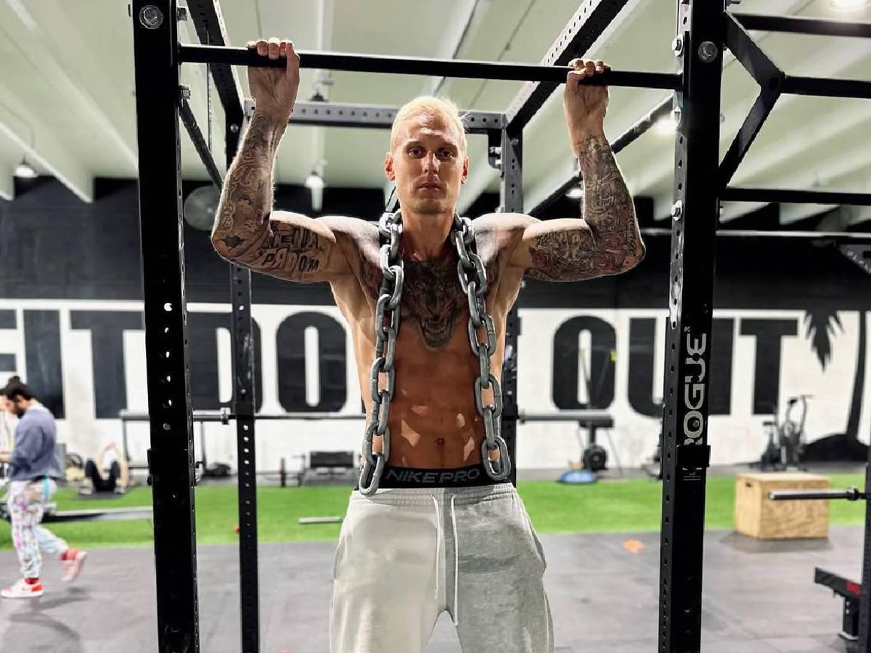 “Preliminarmente la causa de la muerte fue que el jugador se quitó la vida”, informó la agencia rusa TASS citando fuentes policiales. 