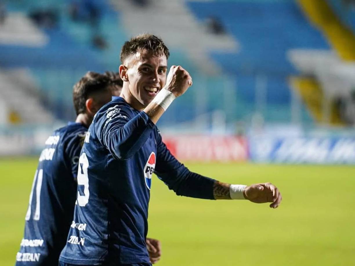 Rodrigo Auzmendi, goleador argentino del Motagua, es el jugador que ha sido involucrado sentimentalmente con Laura Meza. 