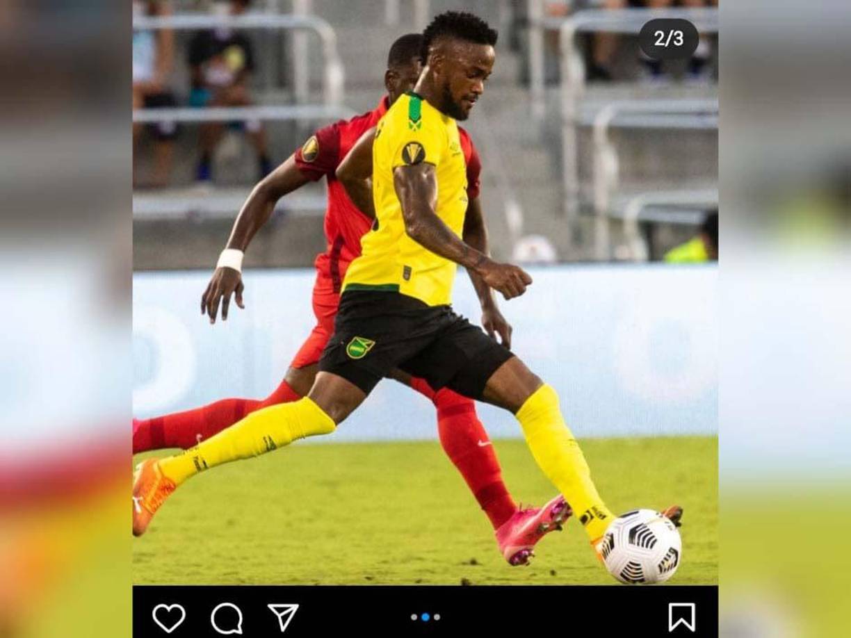 Además de vestir la camiseta de la selección adulta de Jamaica, Flemmings ha tenido un gran proceso ya que anteriormente perteneció a la Sub-15 y Sub-17 de Jamaica.