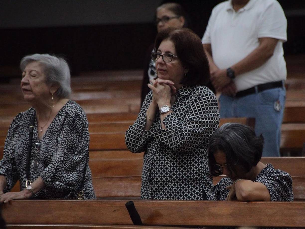 El llanto también formó parte del doloroso adiós de Vicente Daniel Viera, un exjugador que será muy recordado en la Liga Nacional de Honduras.