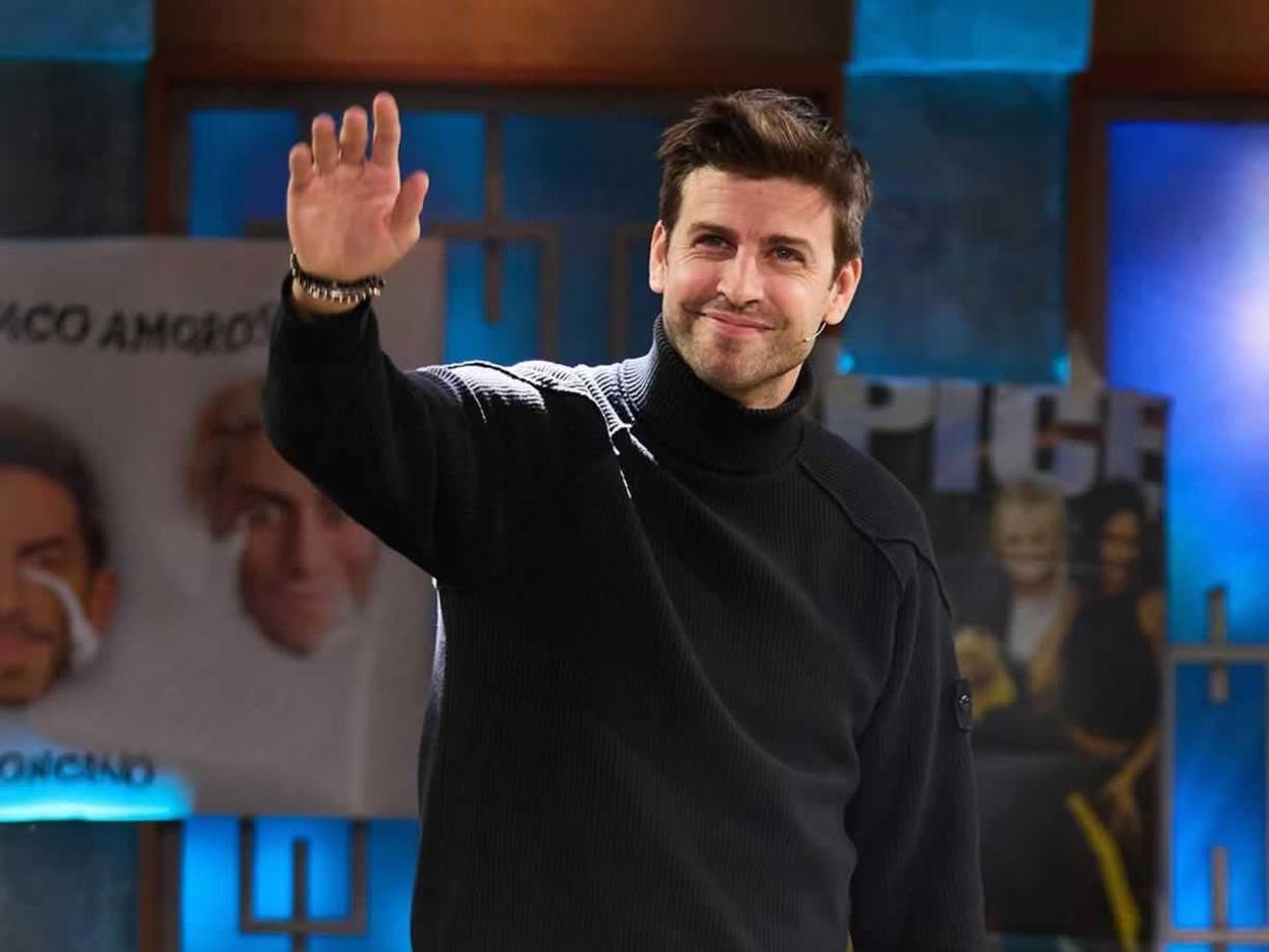 Piqué, conocido por ser bastante reservado, decidió compartir aspectos de su vida personal en la charla en “La Revuelta”. La conversación tomó un giro inesperado cuando el tema de su vida sexual con Chía salió a flote. 