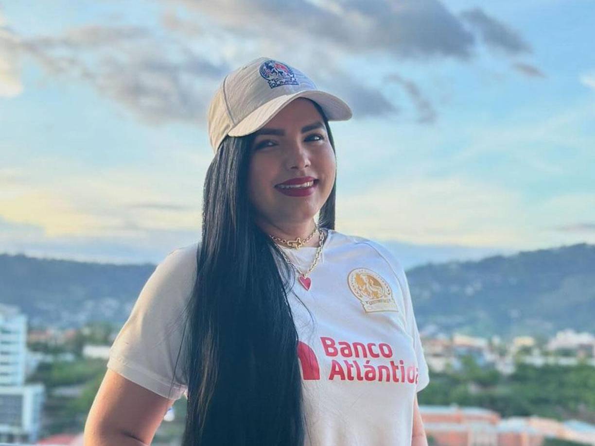 Paula cuenta con su título universitario.