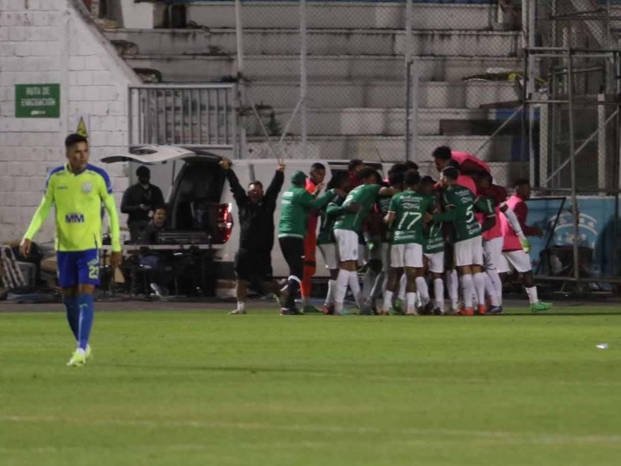 El festejo de los jugadores del Marathón en el triunfo contra el Olancho FC.