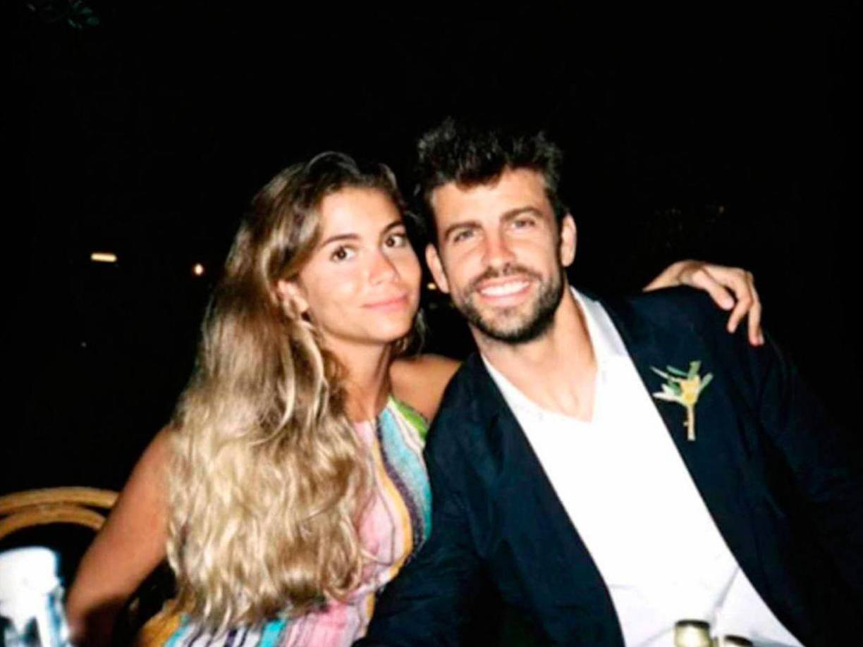 Sin embargo, pese a lo sólida que se ha vuelto su relación con Clara Chía, Mhoni Vidente asegura que ve lo contrario, pues el exfutbolista pronto podría estar estrenando un nuevo romance.