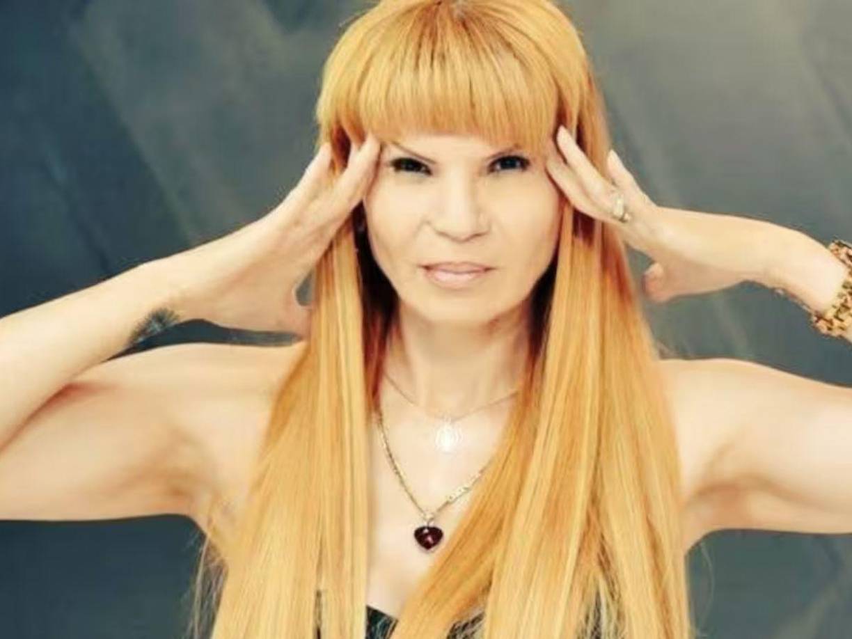 Mhoni Vidente también mencionó que este supuesto trabajo de santería podría ser por parte de su expareja, el cantante de música urbana, Anuel AA, con quien tuvo un romance de tres años.