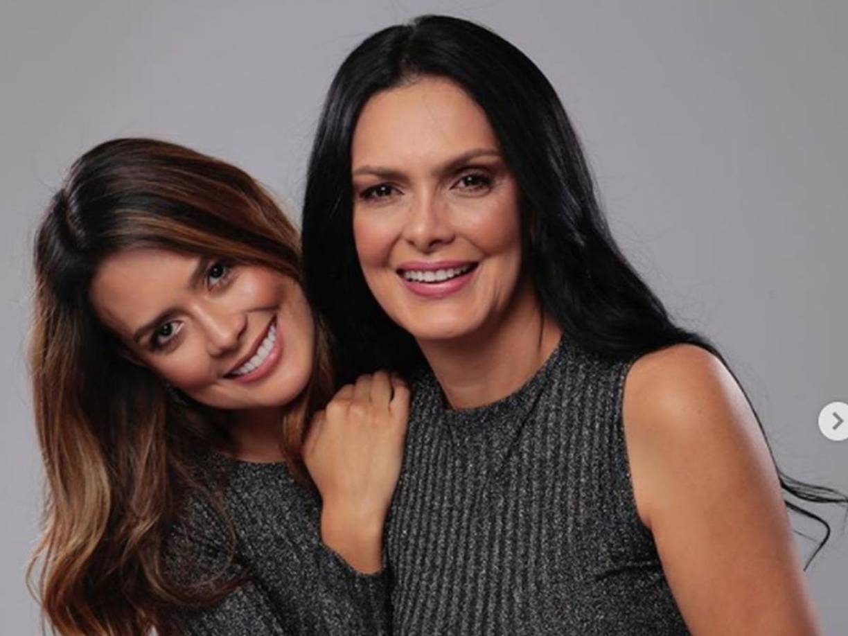 Marcela Posada, de 51 años, es madre de la creadora de contenidos Nataly Arbeláez. 