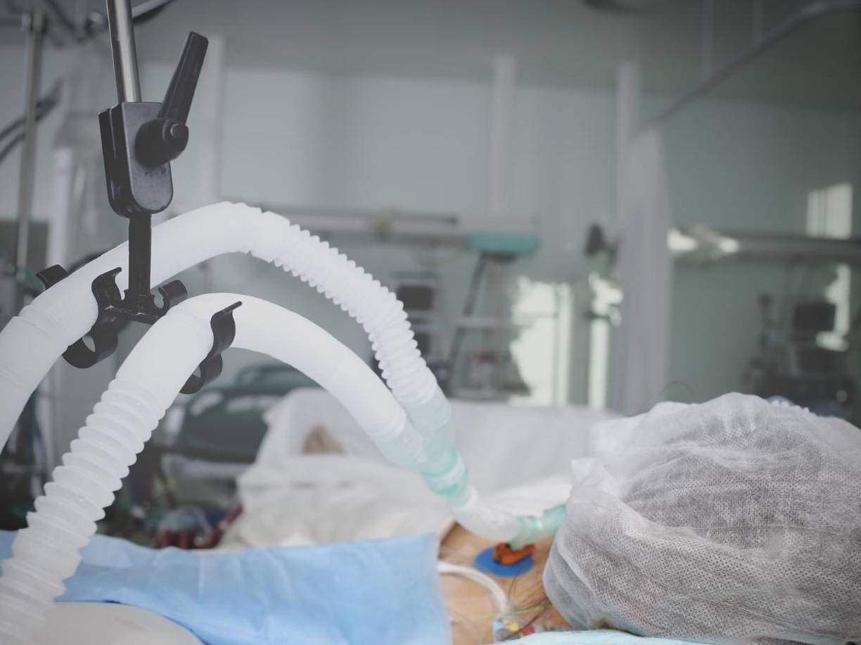 “Cuando abrí los ojos, fue mi mamá quien me dijo lo que había pasado: que nos habíamos intoxicado con monóxido de carbono y que mis hijos habían fallecido”, contó Lorena. “Había tenido dolores de cabeza por días antes del accidente, pero no sabía que eso era un indicio”.