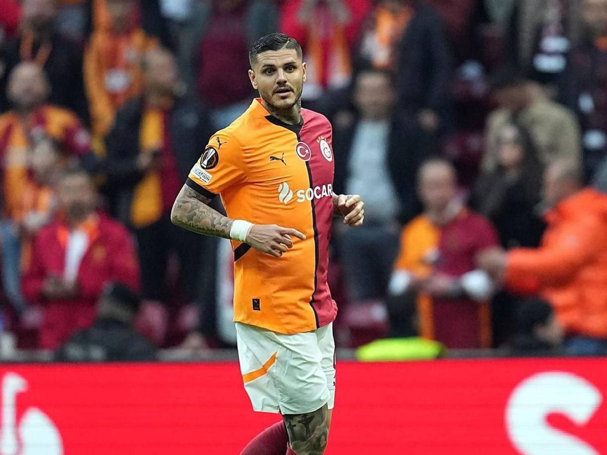 Mauro Icardi tuvo quizás su peor semana después de que su ex Wanda Nara confirmara su relación con el cantante L-Gante y ahora se suma una dura noticia en su carrera futbolística.