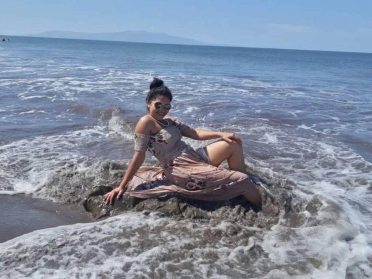 Marcela Ramírez (de 24 años), una joven emprendedora que fue asesinada en el sector de Los Puentes en Santa Ana de Yusguare, Choluteca. Vendía golosinas junto a su madre, quien resultó herida. Se desconoce quiénes atentaron contra madre e hija la noche del 5 de enero. 