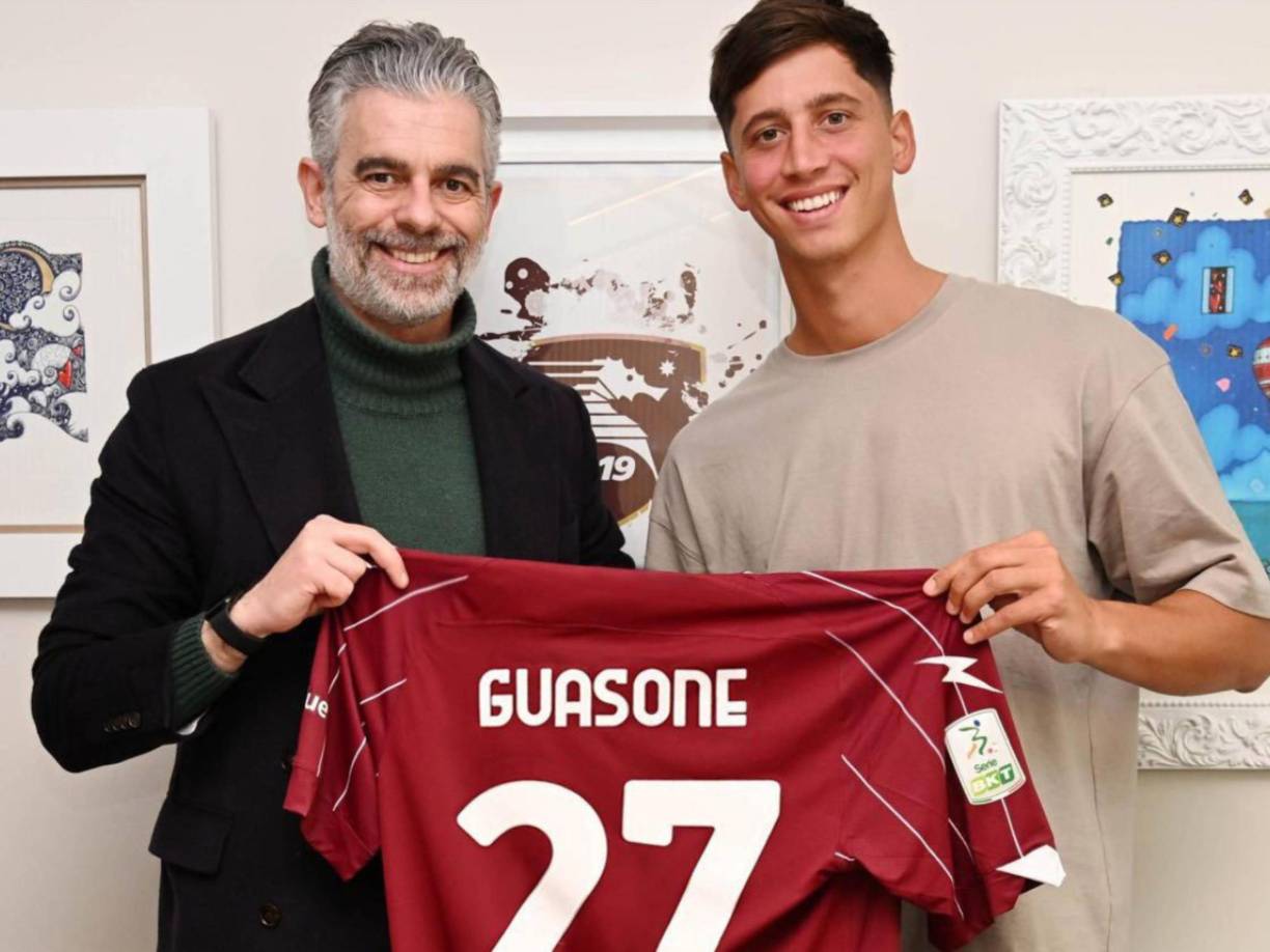 El central argentino Juan Cruz Guasone es nuevo jugador del Salernitana, llega procedente de Estudiantes de La Plata. 