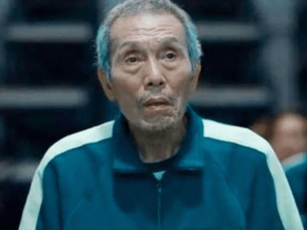 En declaraciones para la cadena coreana JTBC, O Yeong-su señaló que “solo tomó su mano para guiarla en un camino alrededor de un lago”.