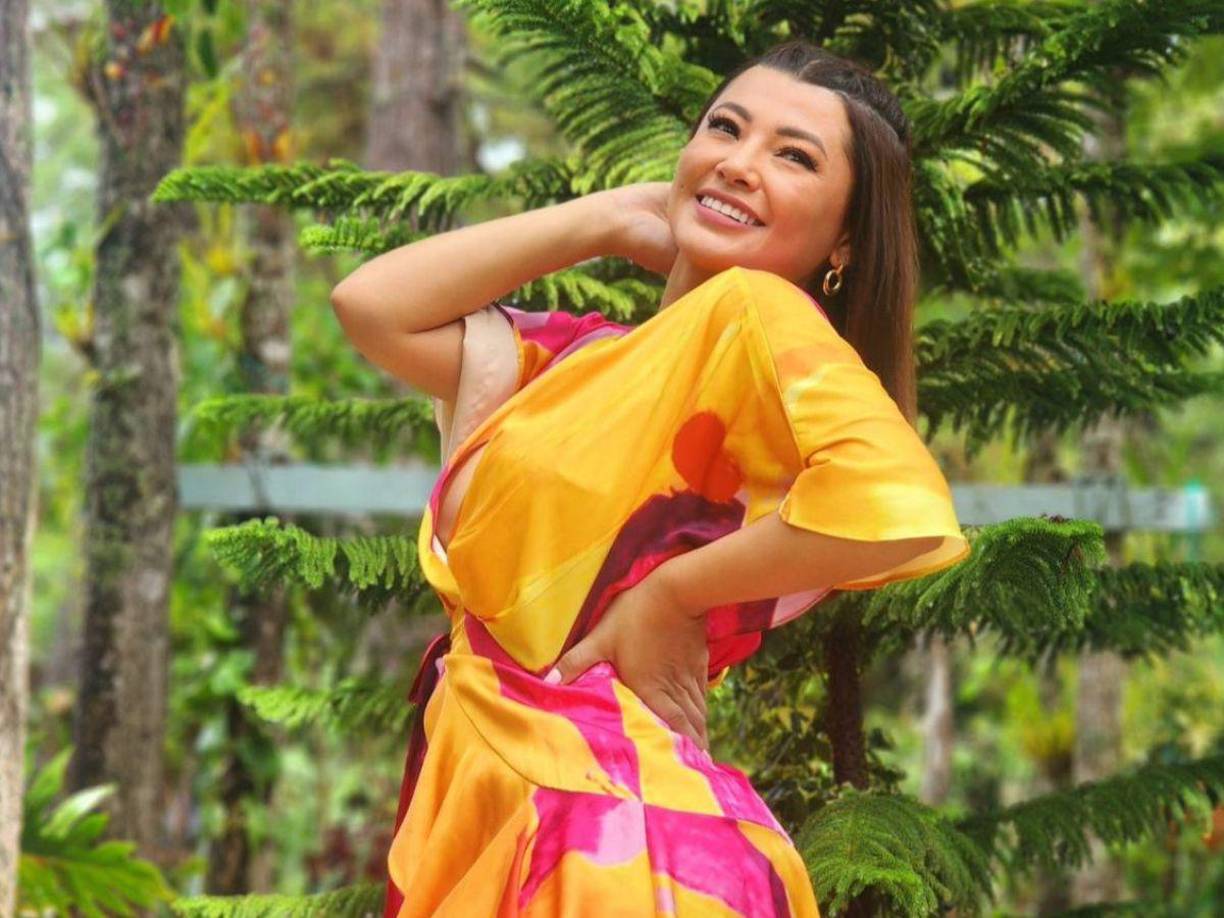Milagro Flores es una popular presentadora de televisión hondureña del canal HCH y creadora de contenido. 